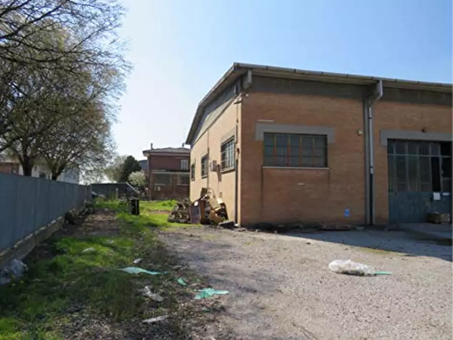 Immagine 3 di Capannone industriale in vendita  in Via Jean Monnet 2 a Verona