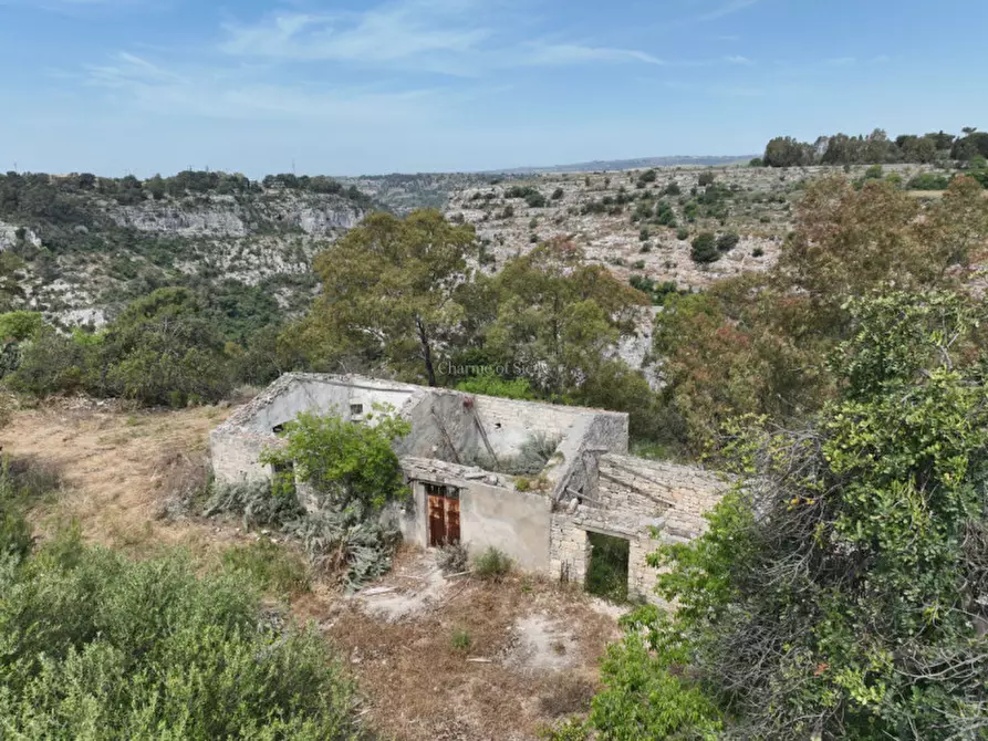 Immagine 10 di Casa indipendente in vendita  a Modica