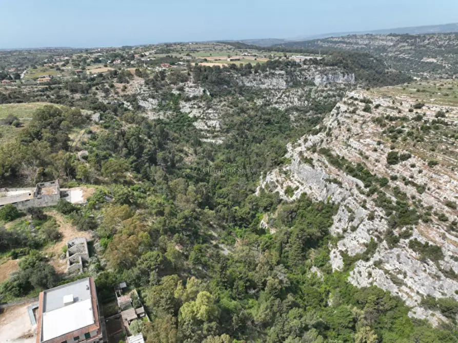 Immagine 19 di Casa indipendente in vendita  a Modica