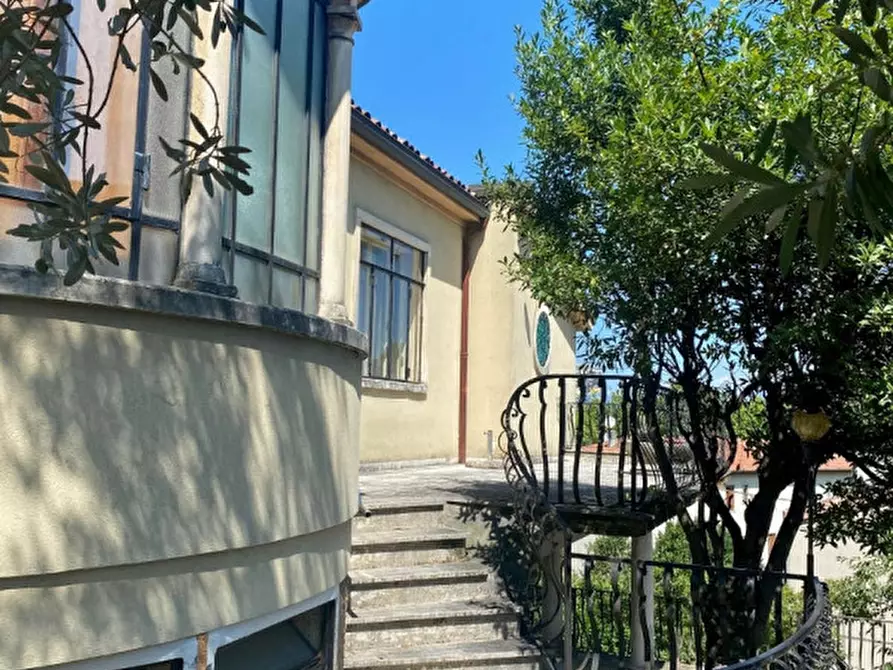 Immagine 4 di Casa indipendente in vendita  in Via Cialdini a Vicenza