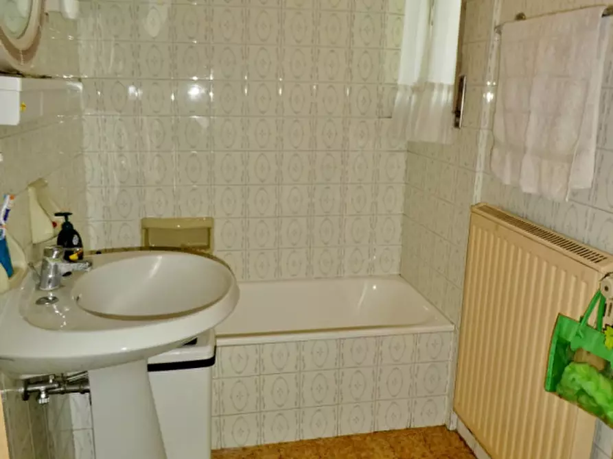 Immagine 17 di Casa indipendente in vendita  in Via Cialdini a Vicenza