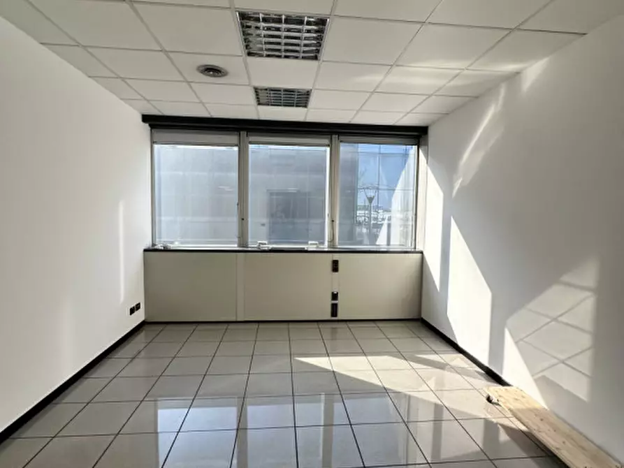 Immagine 2 di Ufficio in affitto  in Via Vincenzo Brunacci a Venezia