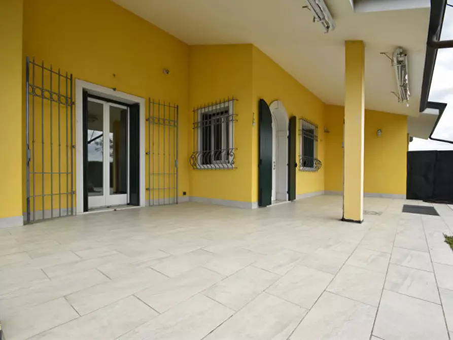 Immagine 11 di Casa bifamiliare in vendita  in Località Ca' di Mezzo 159 a Bussolengo