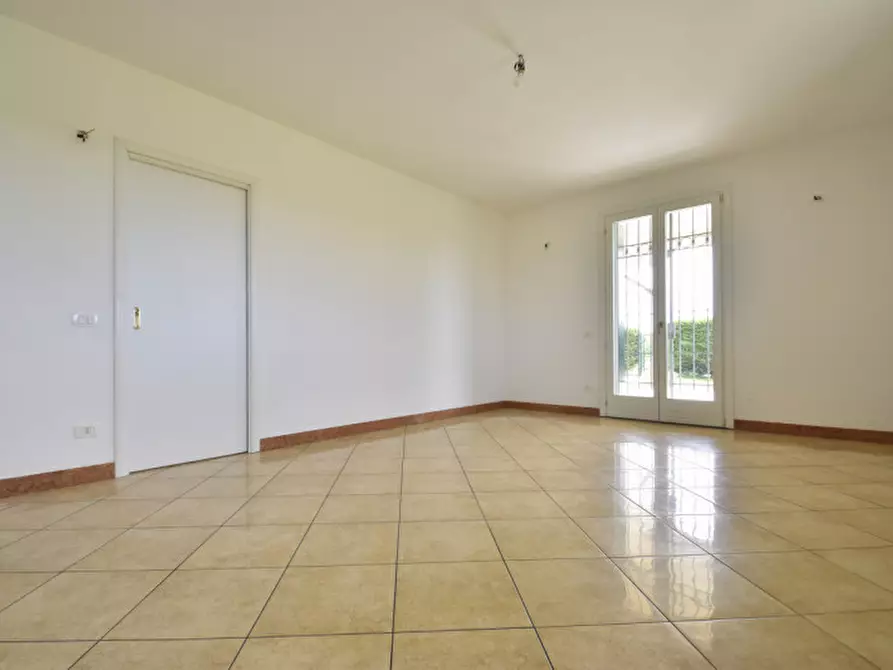 Immagine 15 di Casa bifamiliare in vendita  in Località Ca' di Mezzo 159 a Bussolengo