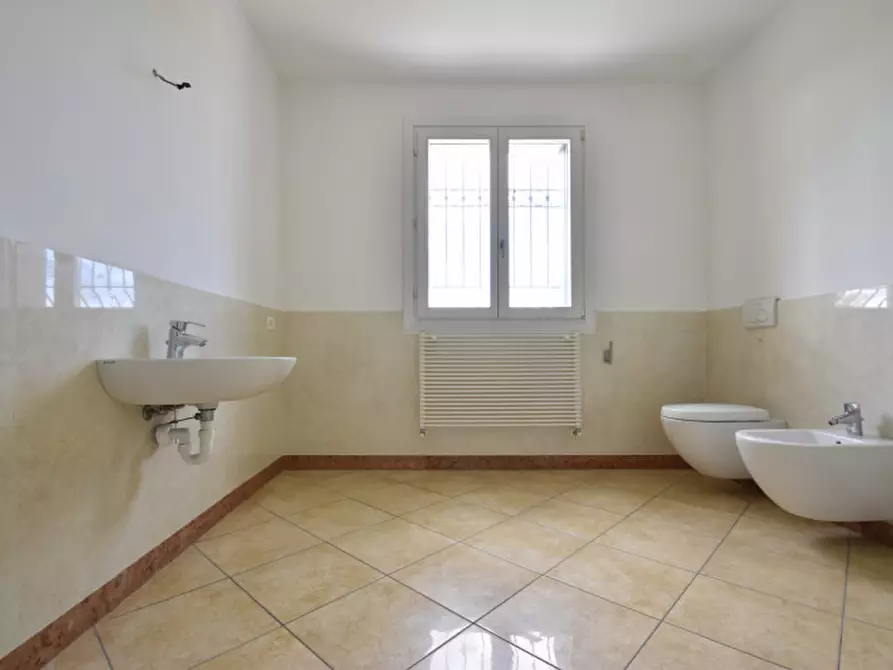 Immagine 16 di Casa bifamiliare in vendita  in Località Ca' di Mezzo 159 a Bussolengo