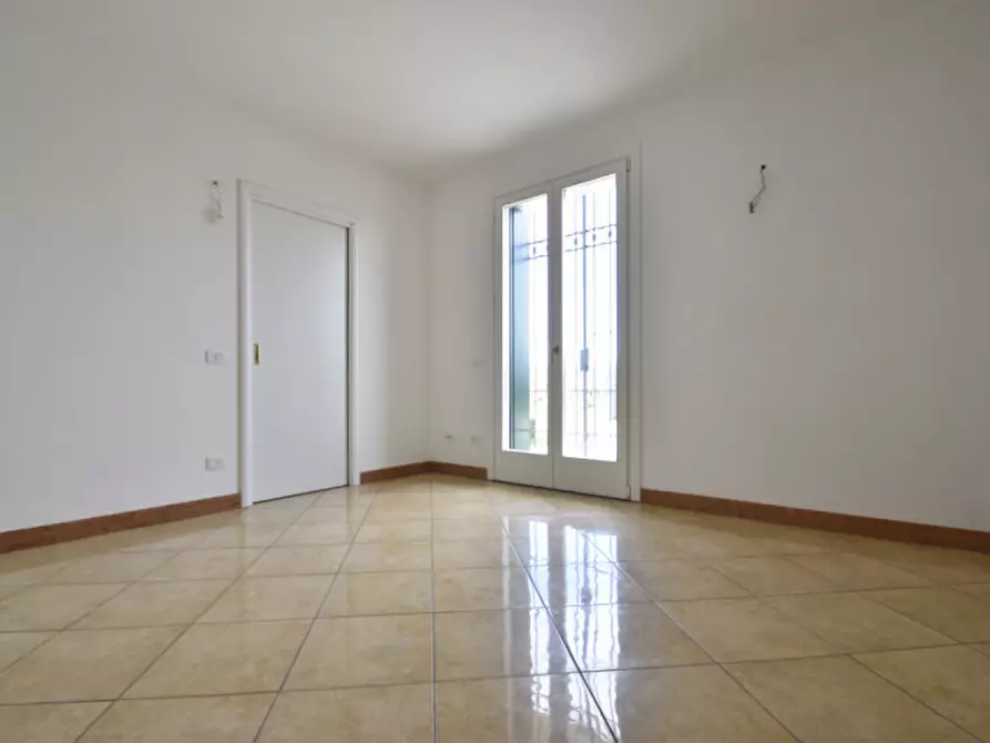 Immagine 19 di Casa bifamiliare in vendita  in Località Ca' di Mezzo 159 a Bussolengo