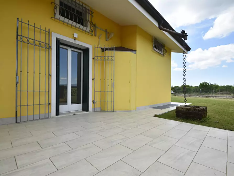 Immagine 21 di Casa bifamiliare in vendita  in Località Ca' di Mezzo 159 a Bussolengo