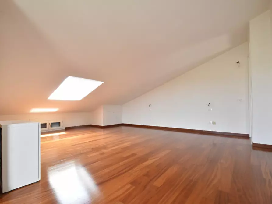 Immagine 25 di Casa bifamiliare in vendita  in Località Ca' di Mezzo 159 a Bussolengo