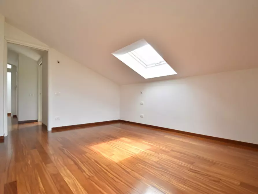 Immagine 29 di Casa bifamiliare in vendita  in Località Ca' di Mezzo 159 a Bussolengo