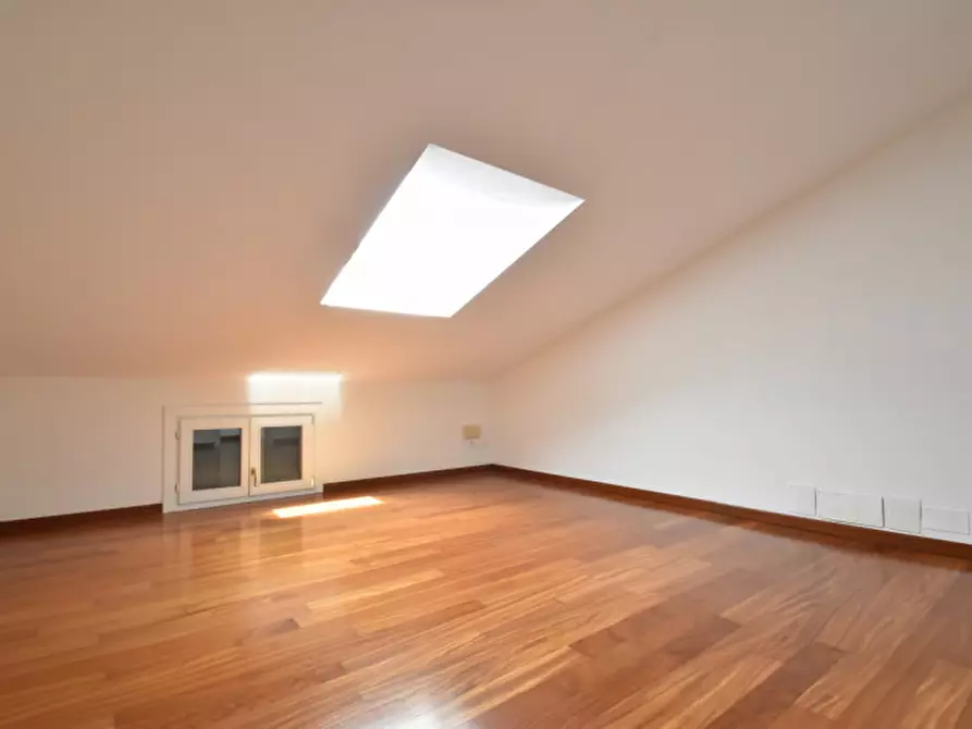 Immagine 32 di Casa bifamiliare in vendita  in Località Ca' di Mezzo 159 a Bussolengo