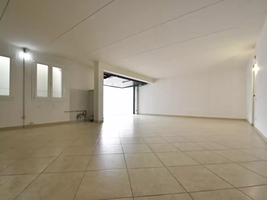 Immagine 40 di Casa bifamiliare in vendita  in Località Ca' di Mezzo 159 a Bussolengo