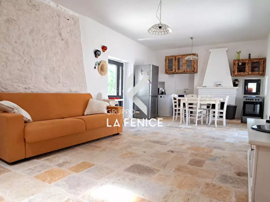 Immagine 40 di Rustico / casale in vendita  in C.da chiafele a Locorotondo