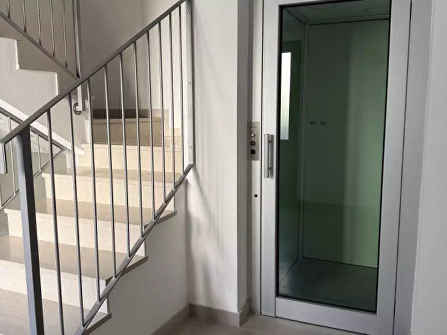 Immagine 2 di Attico in vendita  in Via Giuseppe Bernardino Bison 6 a Trieste