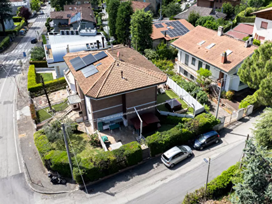 Immagine 5 di Casa bifamiliare in vendita  in VIA BOGONI a Cesena