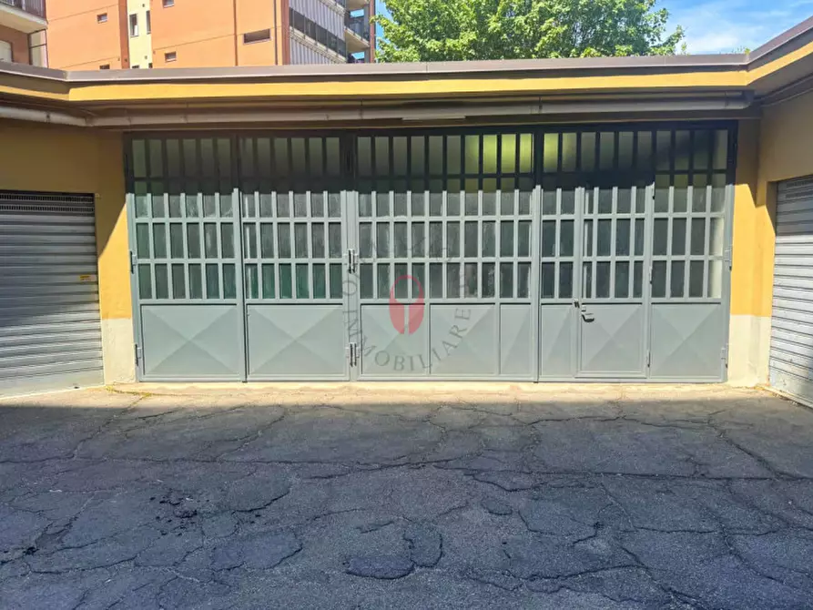 Immagine 1 di Garage in vendita  in Corso Siracusa 182 a Torino