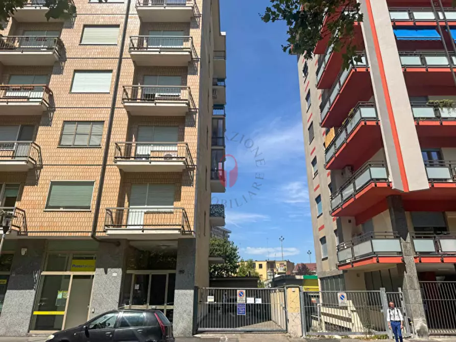 Immagine 2 di Garage in vendita  in Corso Siracusa 182 a Torino