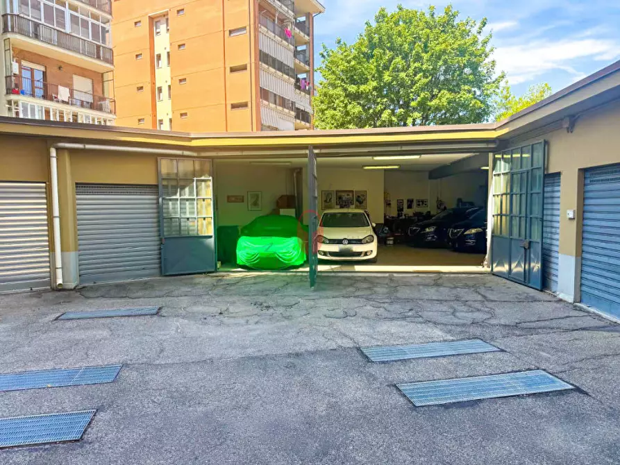 Immagine 9 di Garage in vendita  in Corso Siracusa 182 a Torino