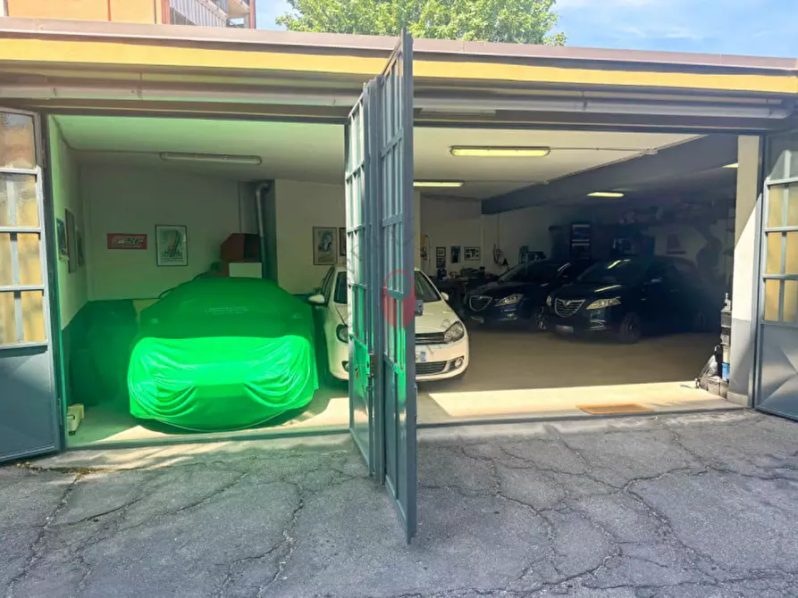 Immagine 10 di Garage in vendita  in Corso Siracusa 182 a Torino