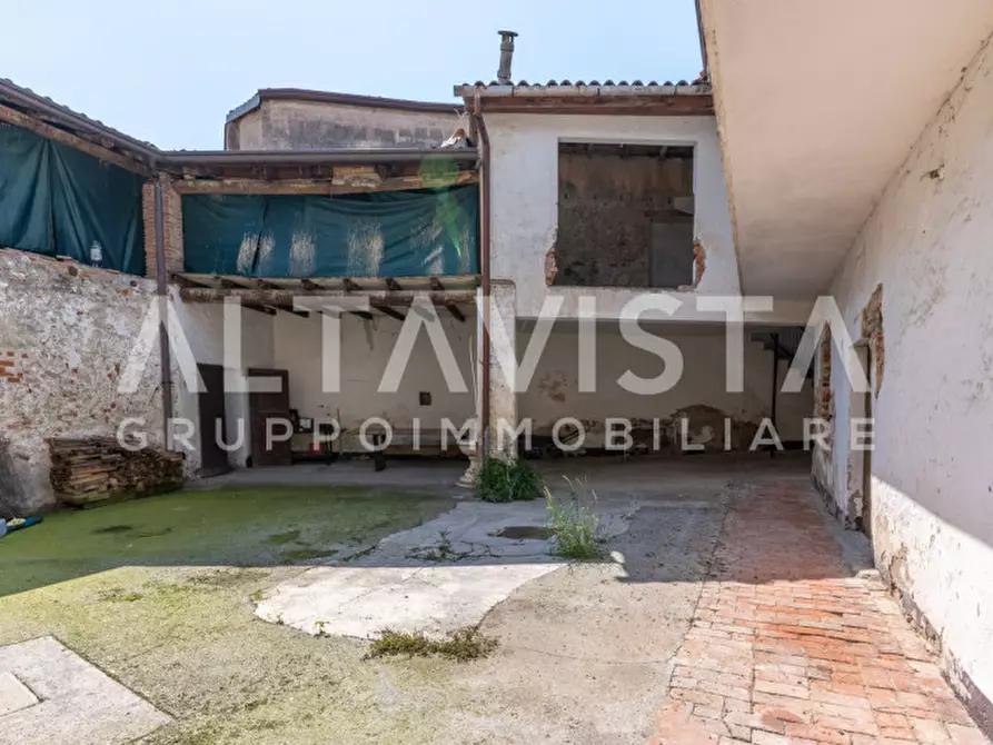 Immagine 19 di Rustico / casale in vendita  in Via Santine a Calvagese Della Riviera