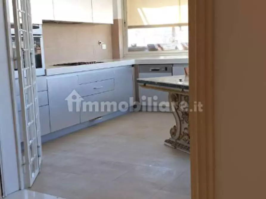 Immagine 2 di Appartamento in affitto  in Via Gregorio Settimo a Roma