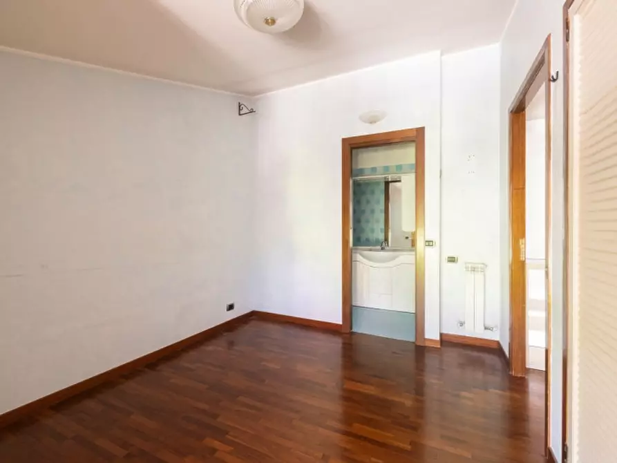 Immagine 7 di Appartamento in vendita  in Via Ernesto Basile 68 a Roma