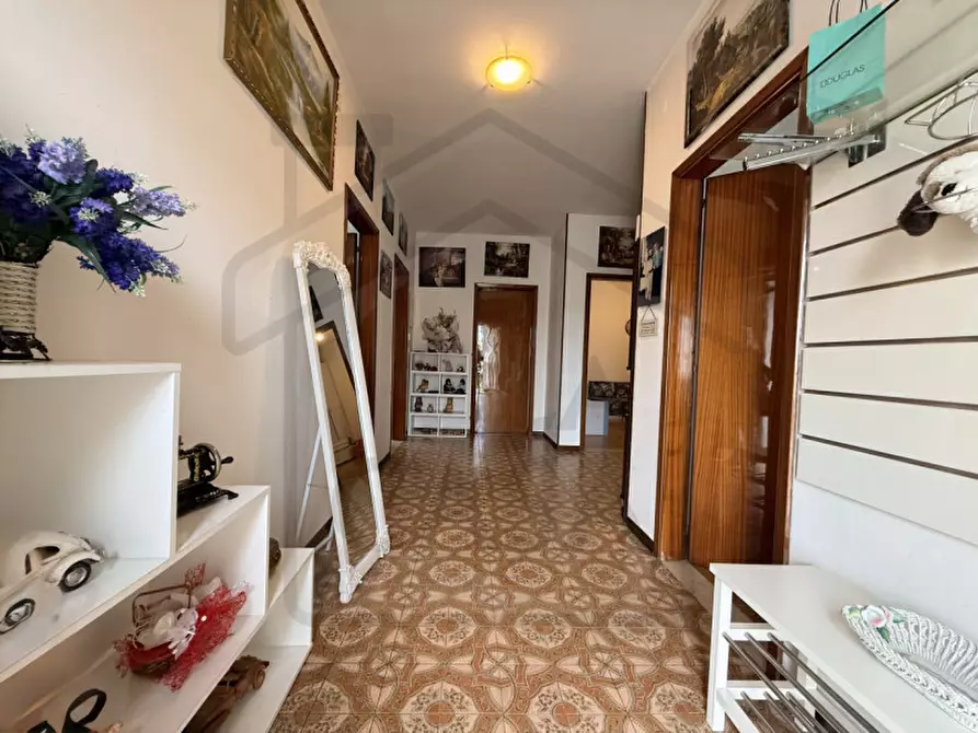 Immagine 11 di Casa trifamiliare in vendita  in Via Po,23 a Montegrotto Terme