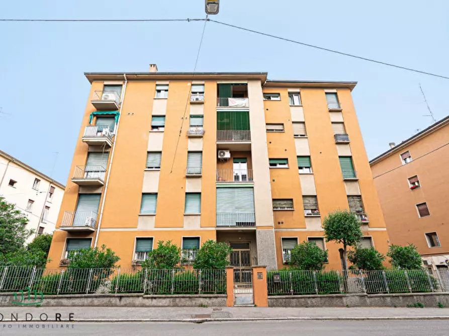 Immagine 2 di Appartamento in vendita  in Via Giuseppe Dagnini a Bologna