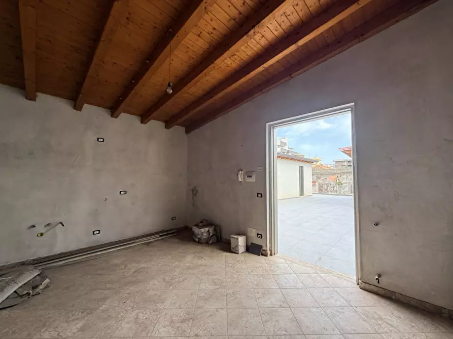 Immagine 10 di Appartamento in vendita  in VIA RAFFAELE COLOSI a Milazzo