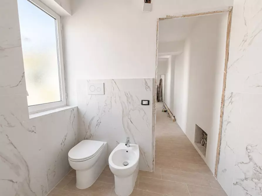 Immagine 8 di Appartamento in vendita  in via luigi eredia a Palermo