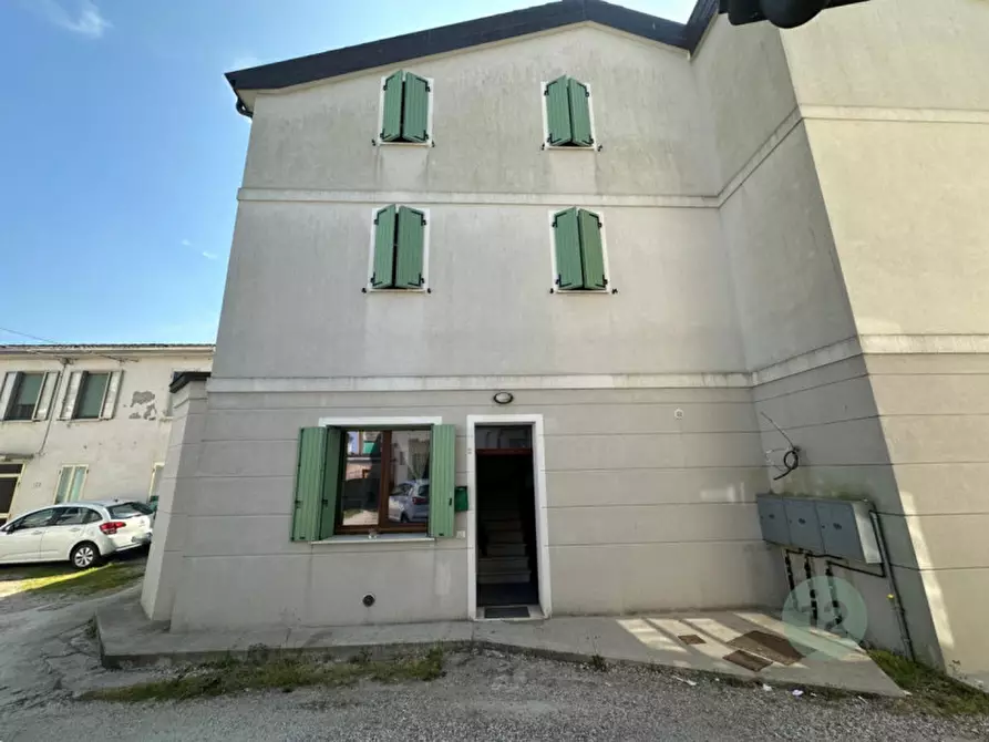 Immagine 2 di Villetta a schiera in vendita  in Via Cantone a San Giacomo Delle Segnate