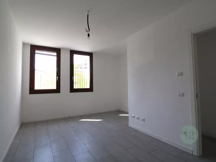 Immagine 25 di Villetta a schiera in vendita  in Via Cantone a San Giacomo Delle Segnate