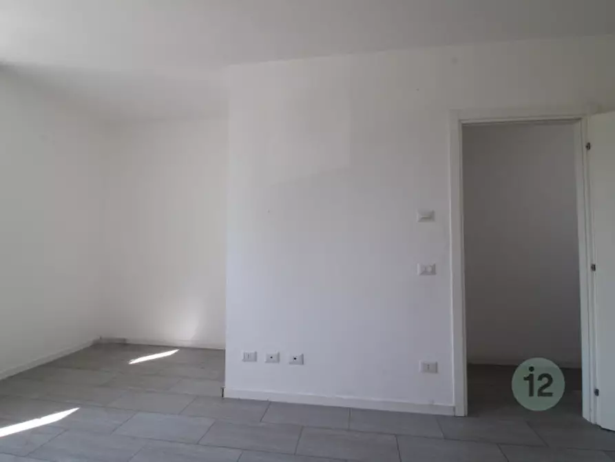 Immagine 26 di Villetta a schiera in vendita  in Via Cantone a San Giacomo Delle Segnate