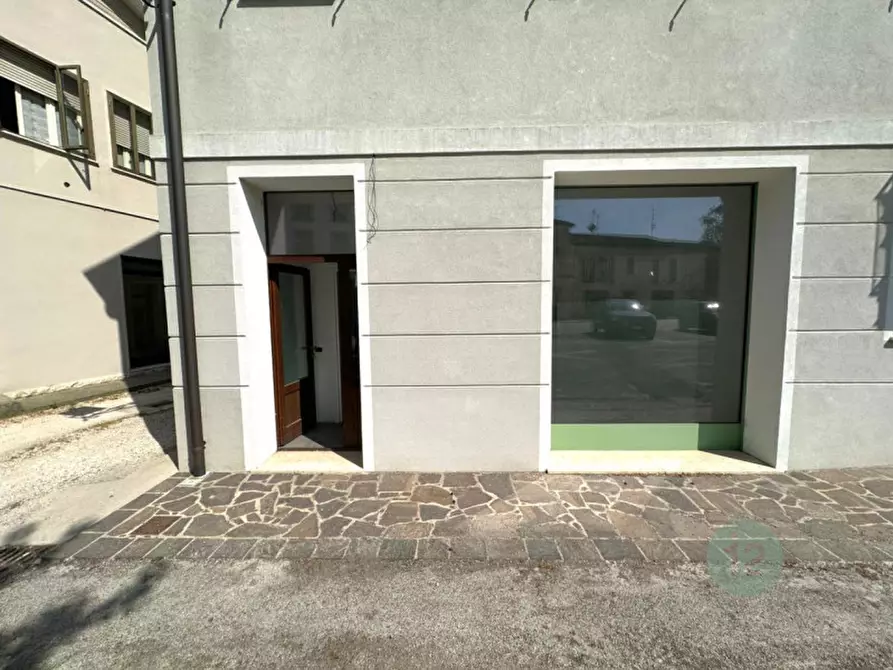 Immagine 33 di Villetta a schiera in vendita  in Via Cantone a San Giacomo Delle Segnate