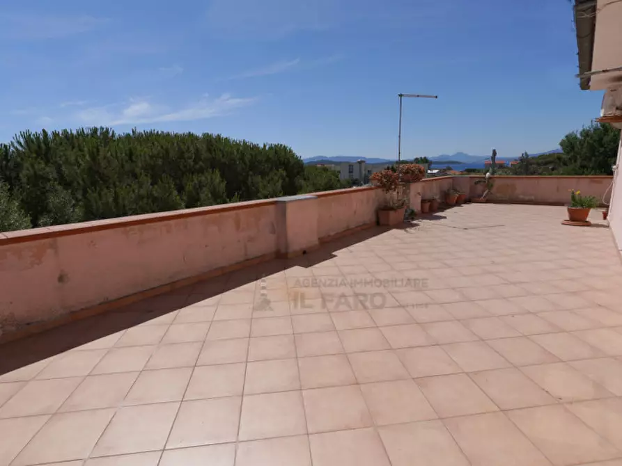 Immagine 7 di Villa in vendita  in Via Indipendenza a La Maddalena