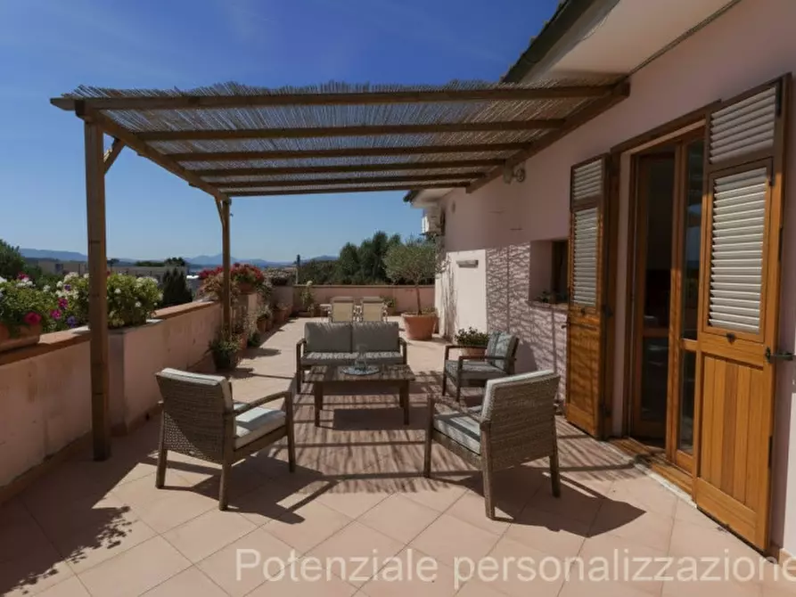 Immagine 8 di Villa in vendita  in Via Indipendenza a La Maddalena