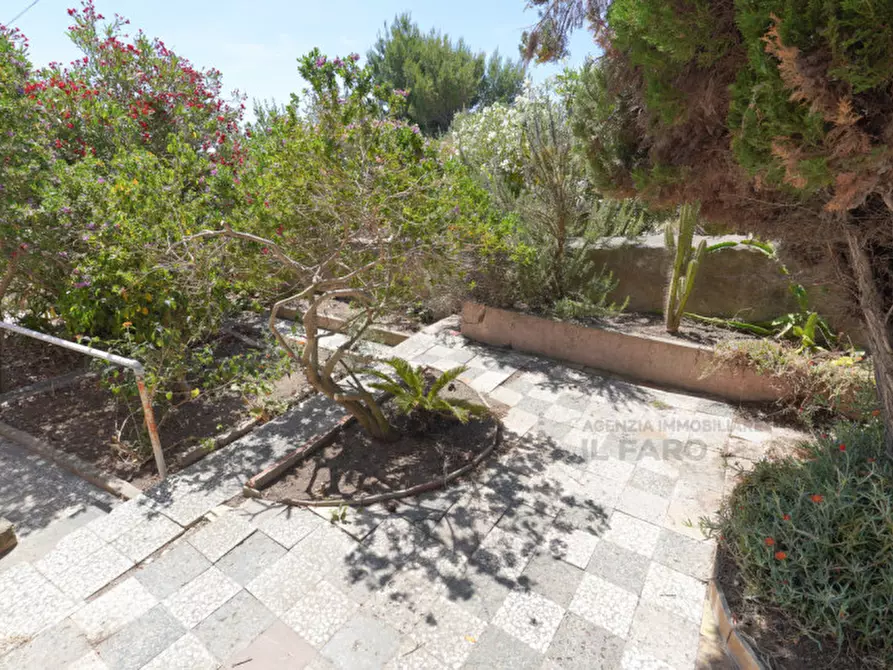 Immagine 11 di Villa in vendita  in Via Indipendenza a La Maddalena