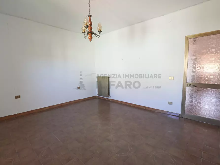 Immagine 27 di Villa in vendita  in Via Indipendenza a La Maddalena