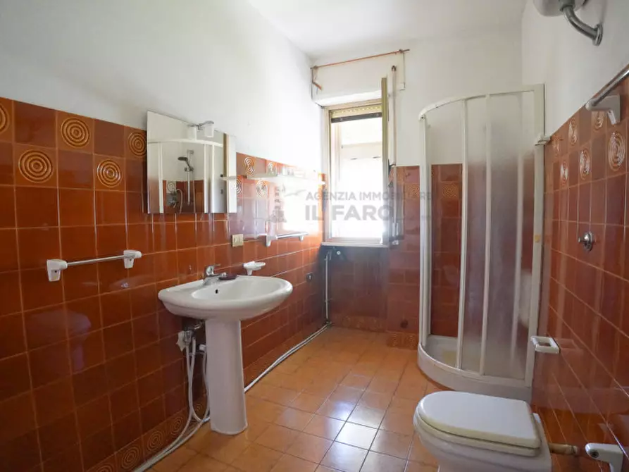 Immagine 39 di Villa in vendita  in Via Indipendenza a La Maddalena