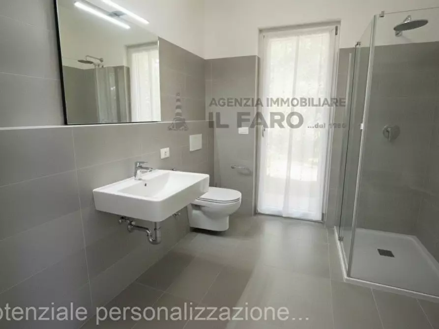 Immagine 40 di Villa in vendita  in Via Indipendenza a La Maddalena