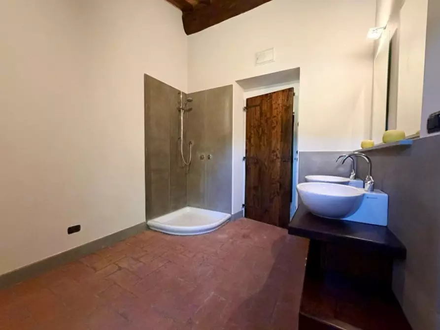 Immagine 14 di Casa indipendente in vendita  a Terranuova Bracciolini