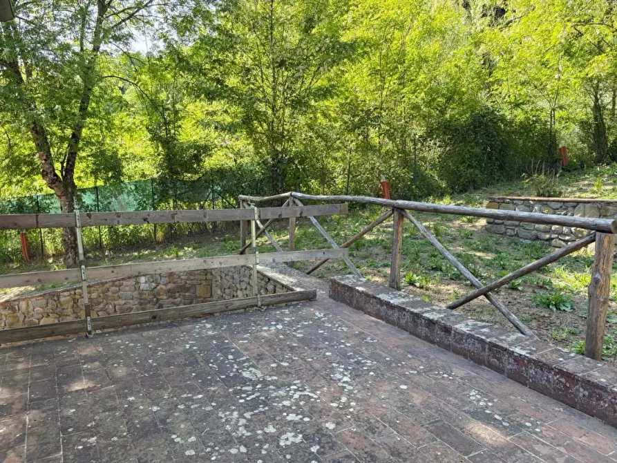 Immagine 23 di Casa indipendente in vendita  a Terranuova Bracciolini