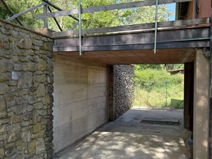 Immagine 26 di Casa indipendente in vendita  a Terranuova Bracciolini