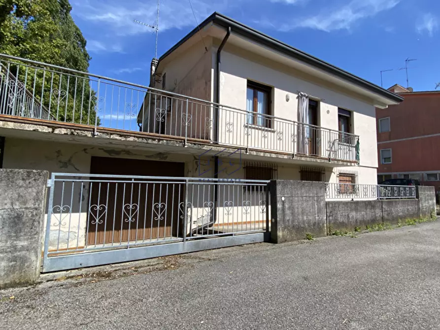 Immagine 38 di Casa indipendente in vendita  in Via Tre Piere a Oderzo