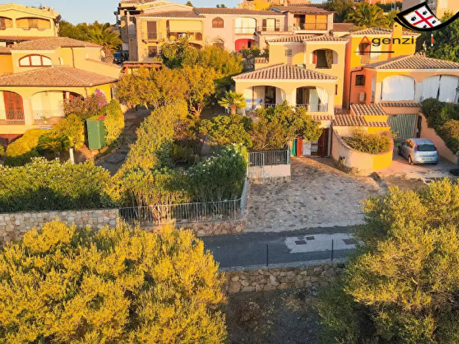 Immagine 1 di Casa indipendente in vendita  in via Ettore a Budoni