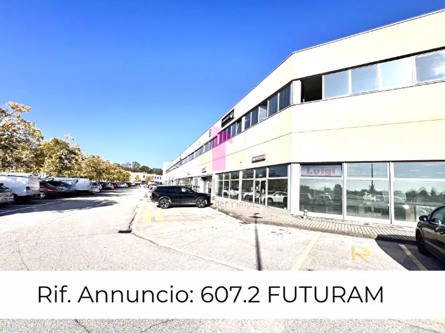 Immagine 1 di Ufficio in vendita  in via zamenhof 1 a Vicenza