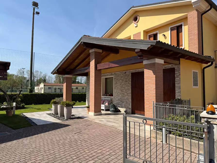 Immagine 1 di Villetta a schiera in vendita  in v. A. Palladio a Bolzano Vicentino