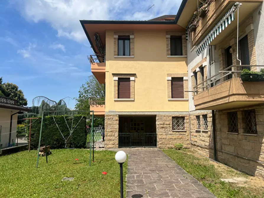 Immagine 1 di Appartamento in vendita  in Via Provinciale Sud a Fosso'
