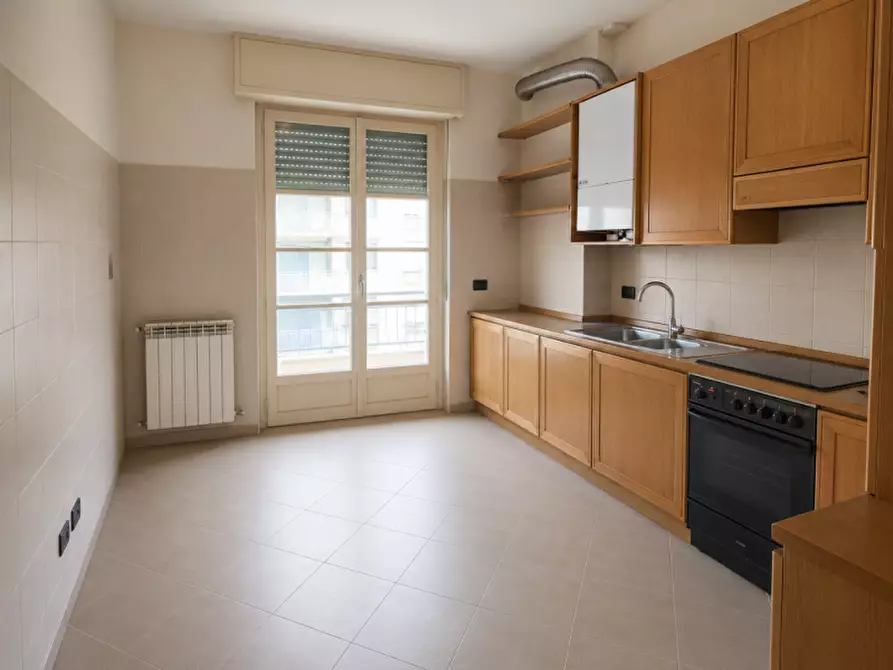 Immagine 6 di Appartamento in vendita  in Via Lazzaro De Maestri a Savona