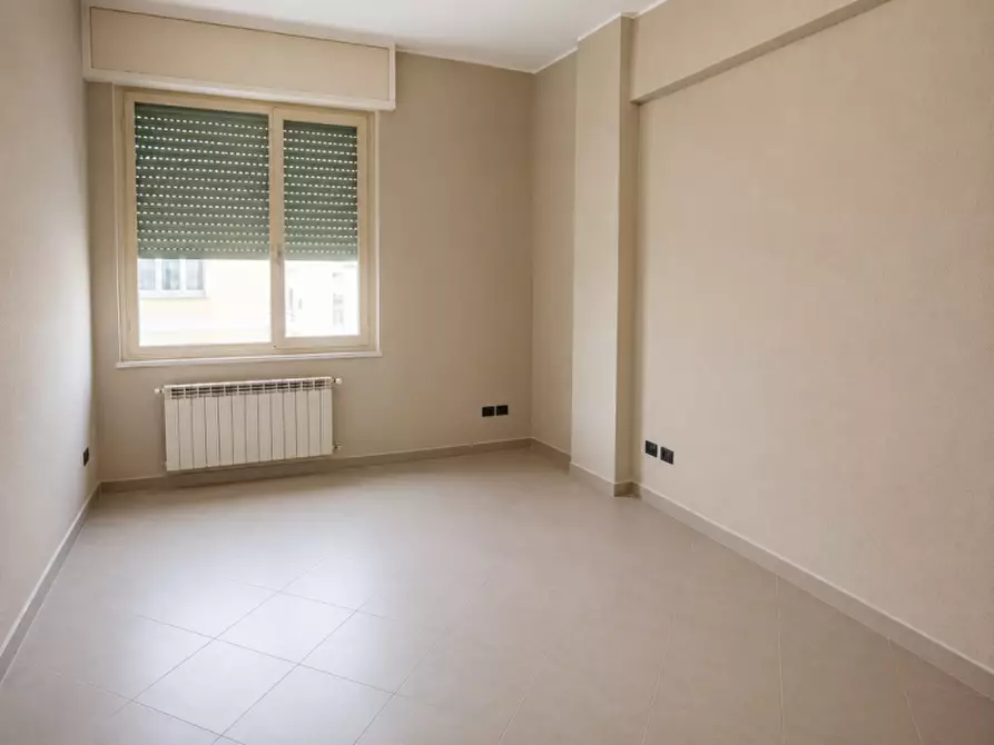 Immagine 8 di Appartamento in vendita  in Via Lazzaro De Maestri a Savona
