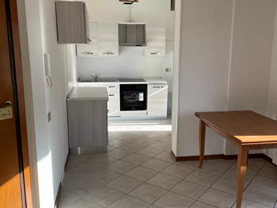 Immagine 3 di Appartamento in vendita  in Via levi a Fano